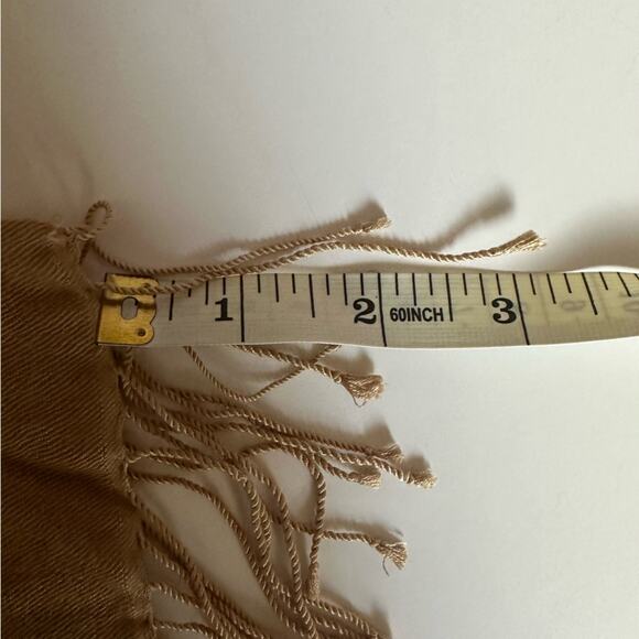 💥KENNETH COLE Cashmere Silk Fringe Tassel Scarf Women’s One Size Camel Tan color - Picture 7 of 11